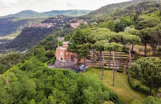Zu verkaufen Schloss See Nemi RM